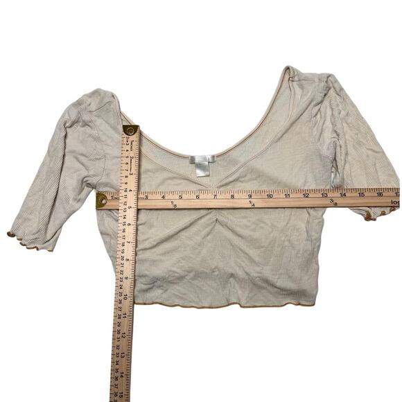 Butter Yellow Ruffled Hem Crop Top Size Medium - Picture 3 of 4